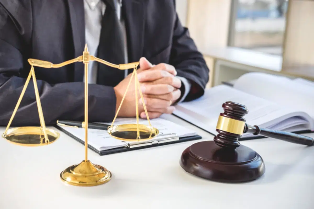 Top Signs You Should Contact a California Employment Lawyer